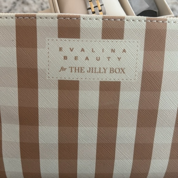 (SOLD)Bundle- Larsson And Jennings Boyfriend Watch and Makeup Brushes - Picture 4 of 5